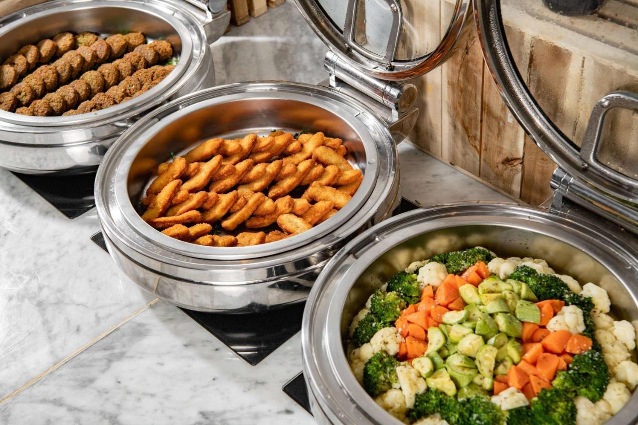 Park Inn By Radisson Makkah Aziziyah Mecca Luaran gambar Buffet at a hotel